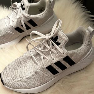 Adidas women sneakers End Plastic Waste sz 6.5 grey